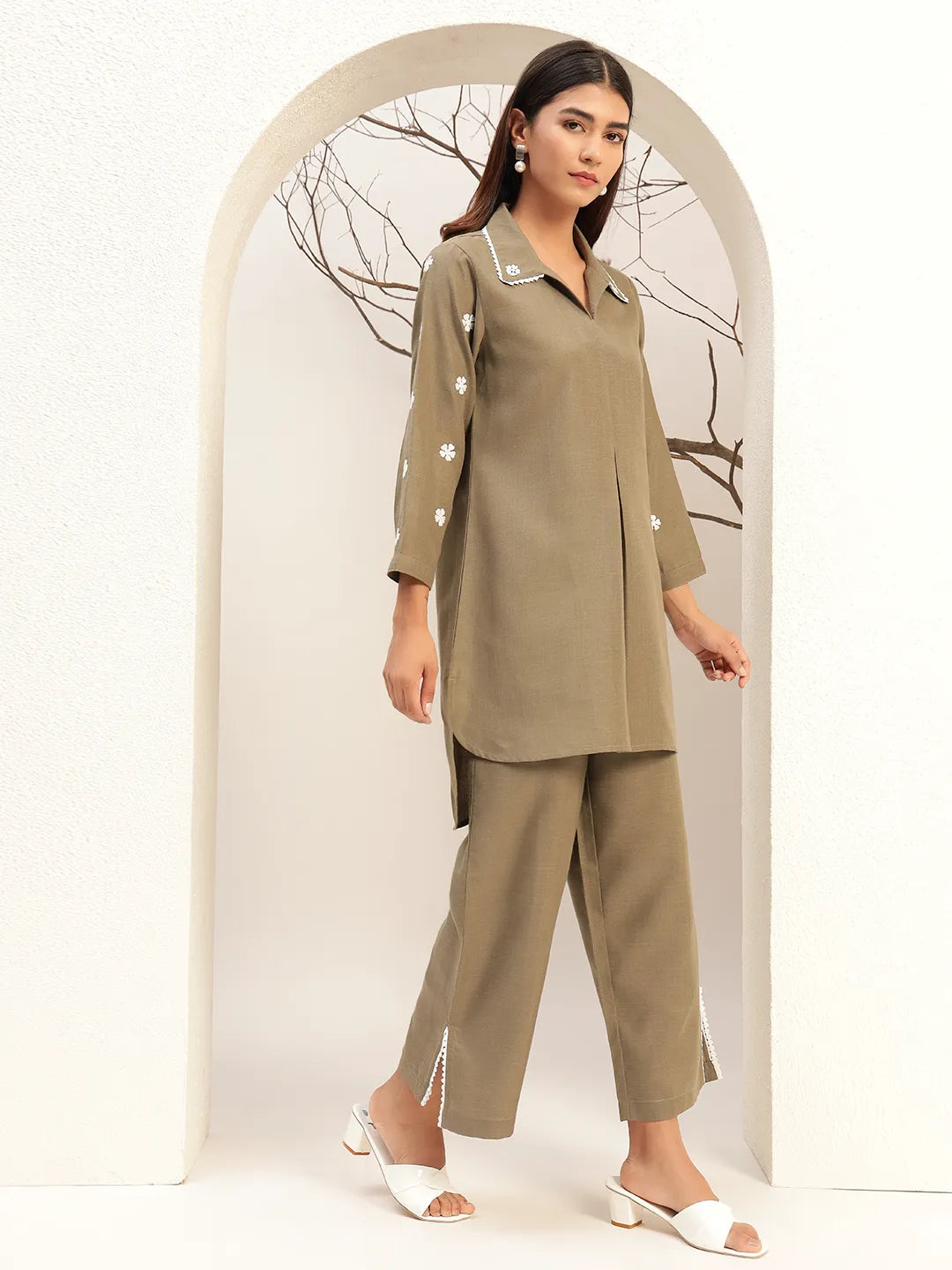 Olive Color With Collar Neck Casual Tunic With Trouser Co-Ords Set
