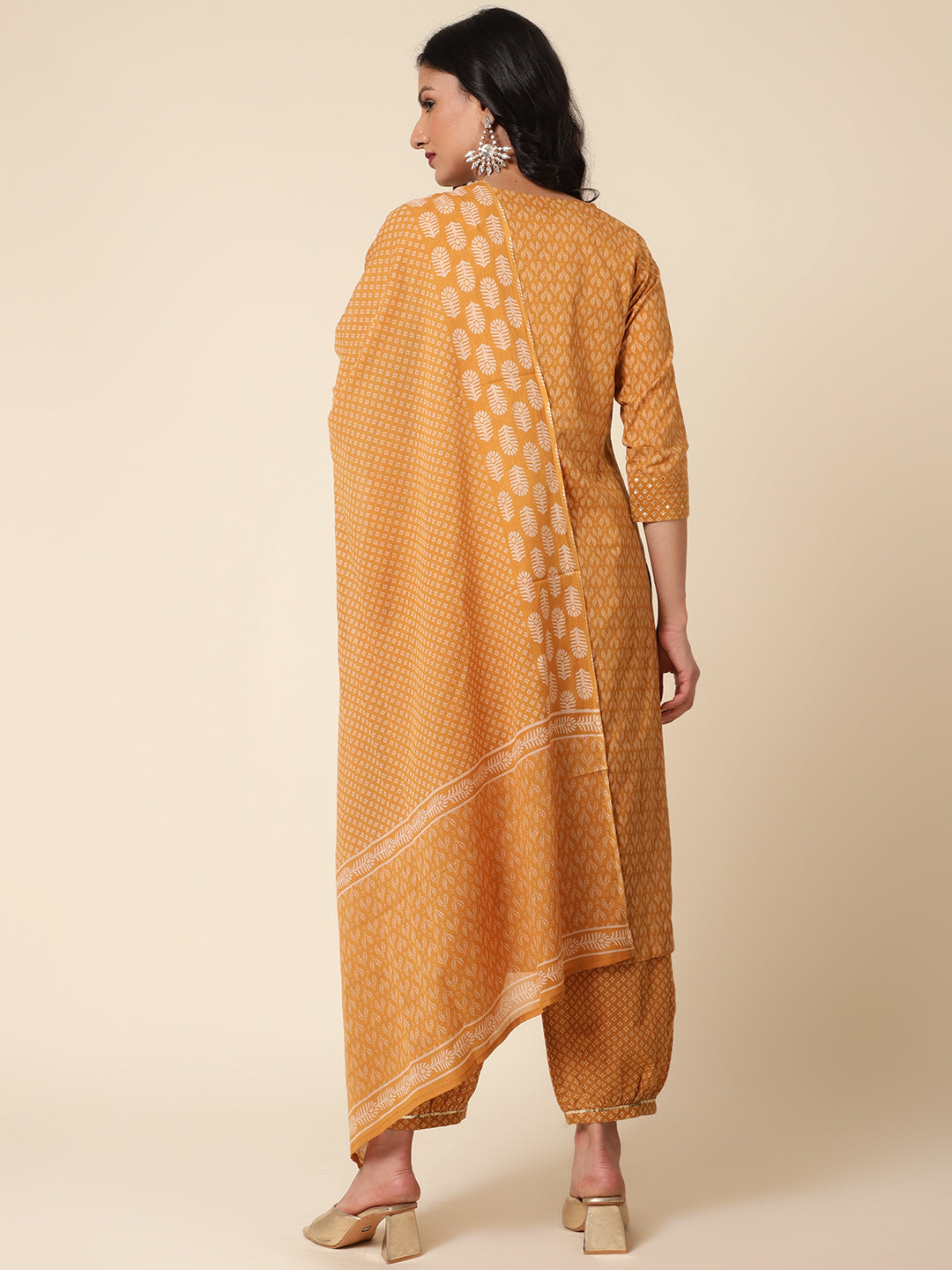 Bani Women Printed Kurta Salwar Suits Set