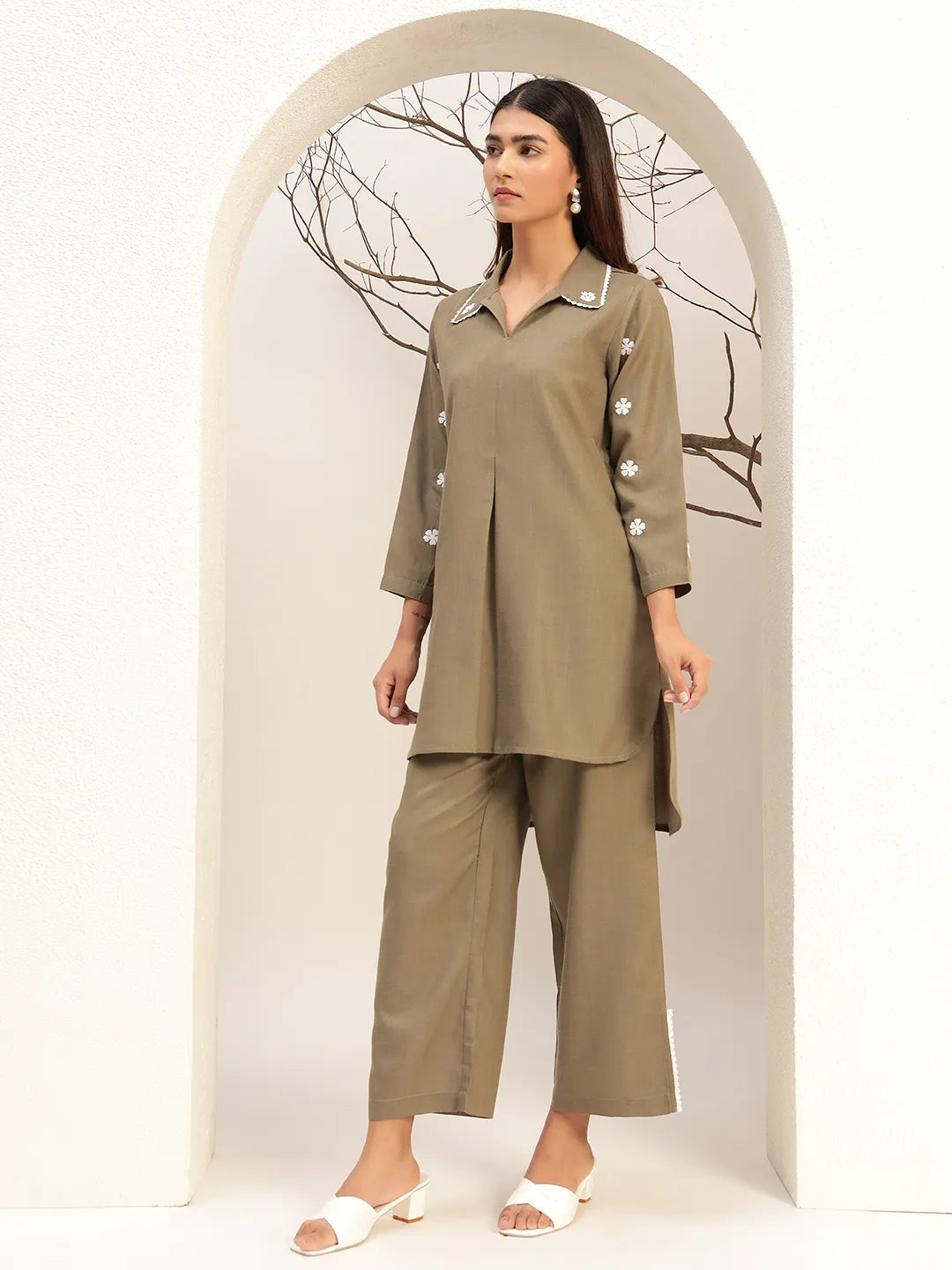 Olive Color With Collar Neck Casual Tunic With Trouser Co-Ords Set