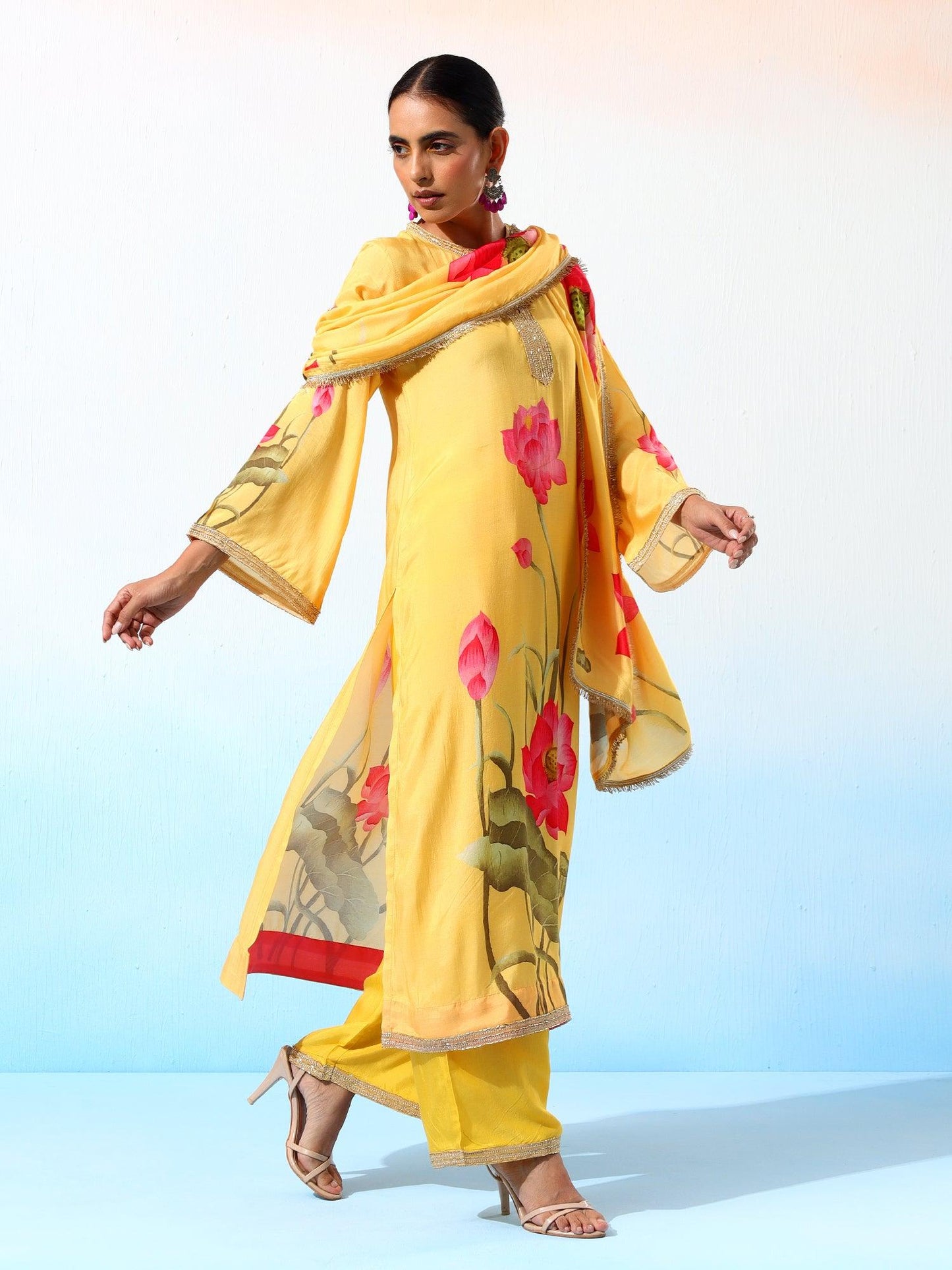 Gul Muslin Floral Printed Yellow Kurta Set