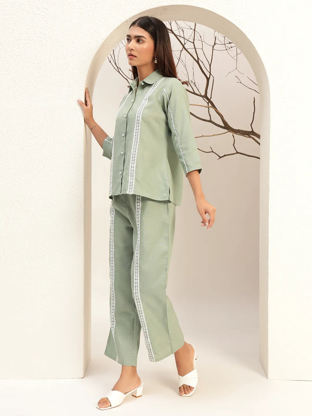 Green Color Collar Neck Casual Tunic With Trouser Co-Ords Set