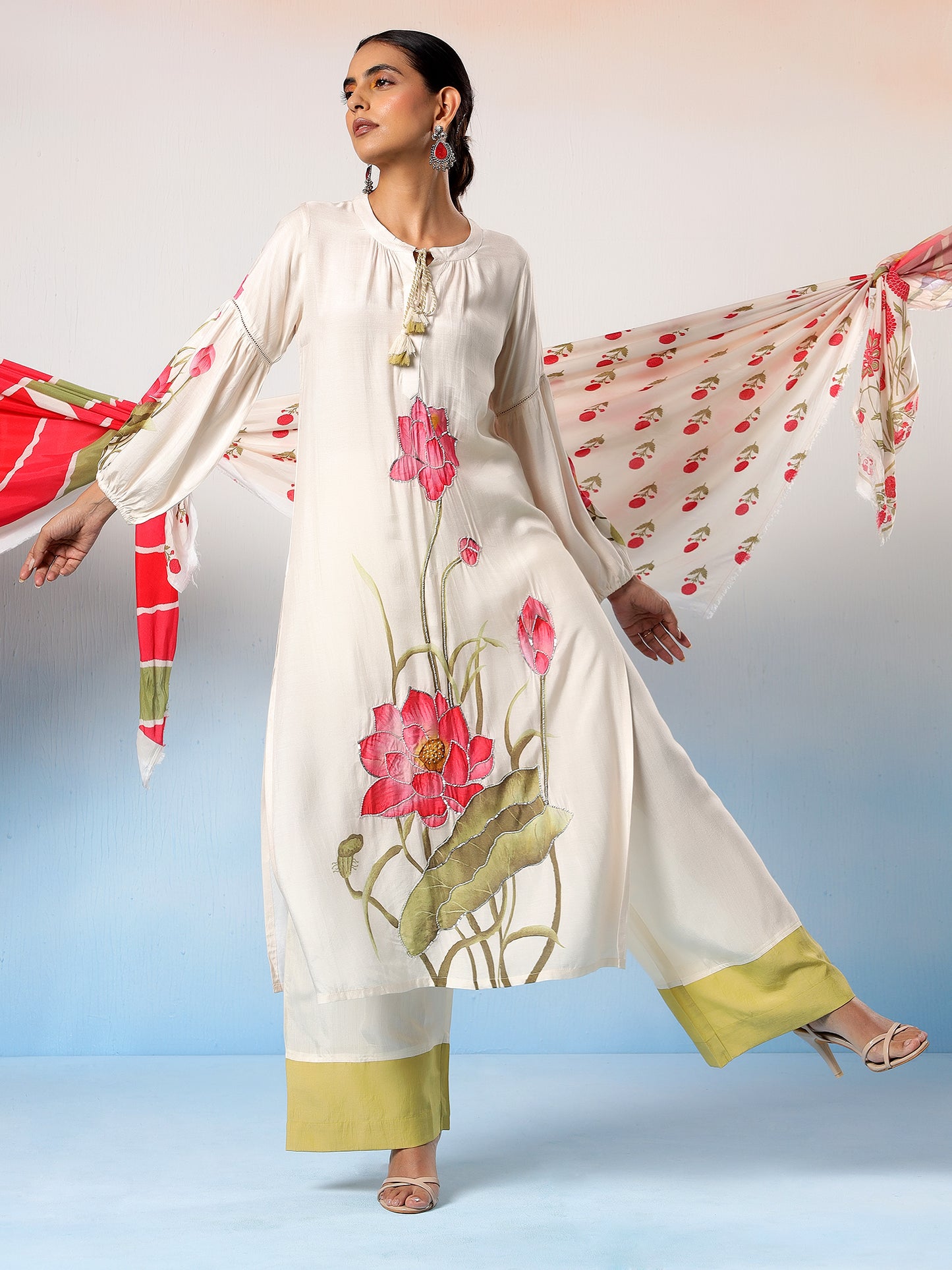 Nilofar Muslin Off-White Printed Kurta Set