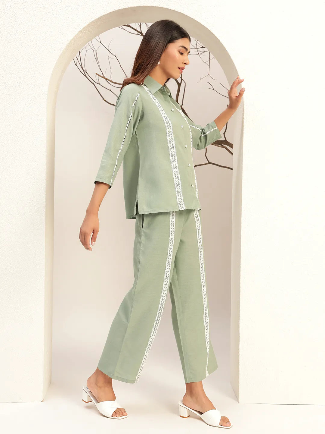 Green Color Collar Neck Casual Tunic With Trouser Co-Ords Set