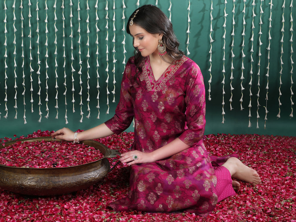 Women Ethnic Motifs Printed Regular Thread Work Kurta with Trousers & With Dupatta