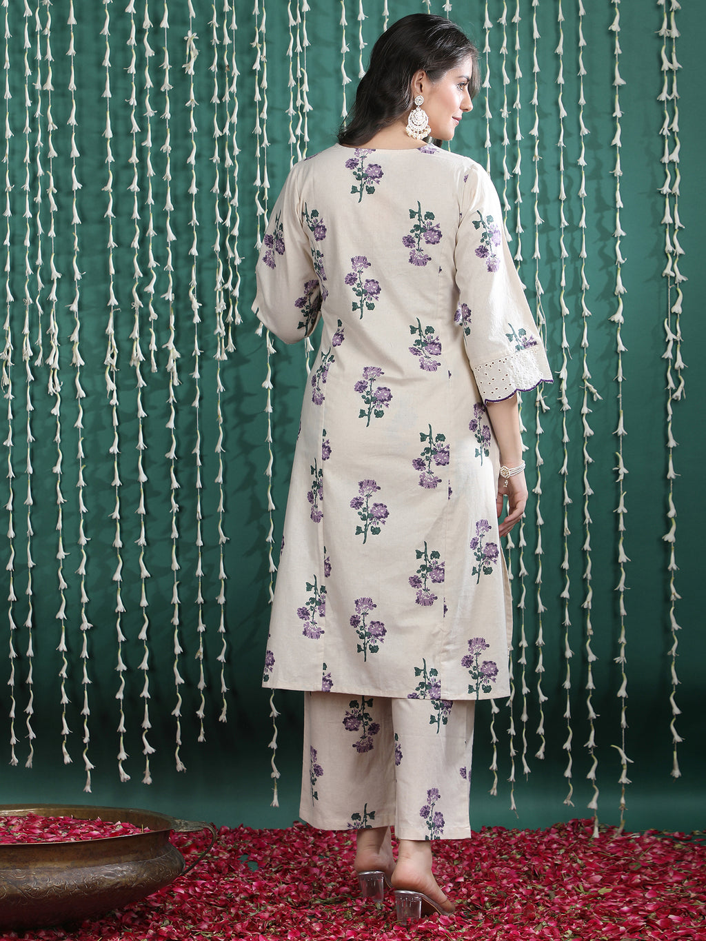 Women Floral Printed Regular Thread Work Pure Cotton Kurta with Palazzos