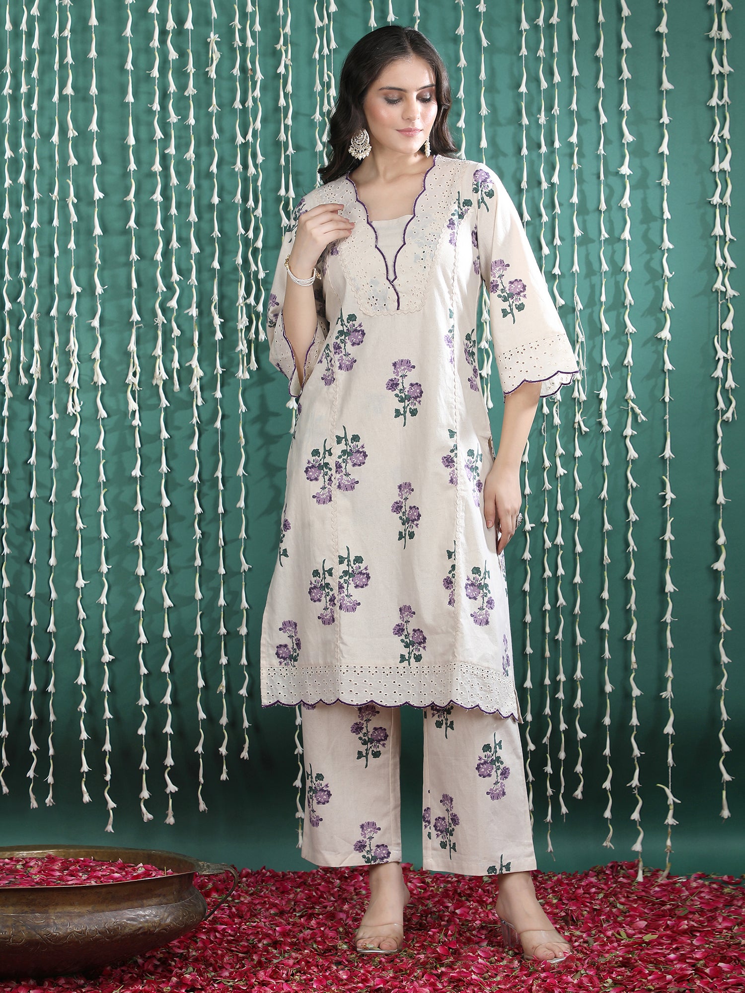 Women Floral Printed Regular Thread Work Pure Cotton Kurta with Palazzos
