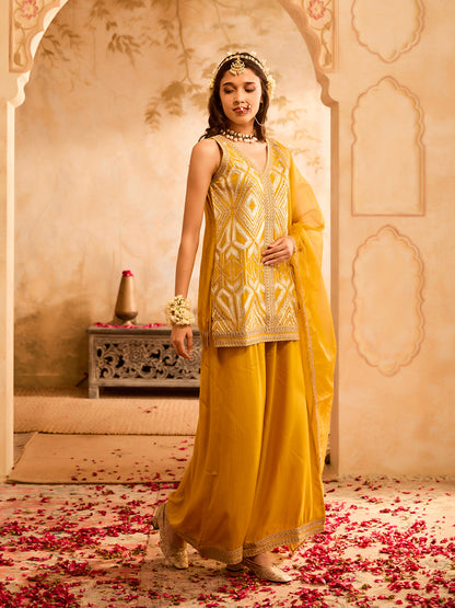 Sunehri Umeed Yellow Gota Embroidered Kurta Set