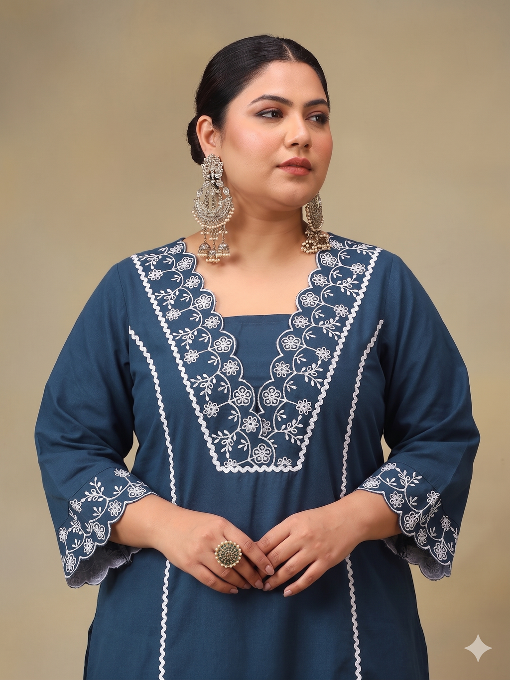 Plus Size Ethnic Motifs Thread Work Pure Cotton Kurta with Trousers