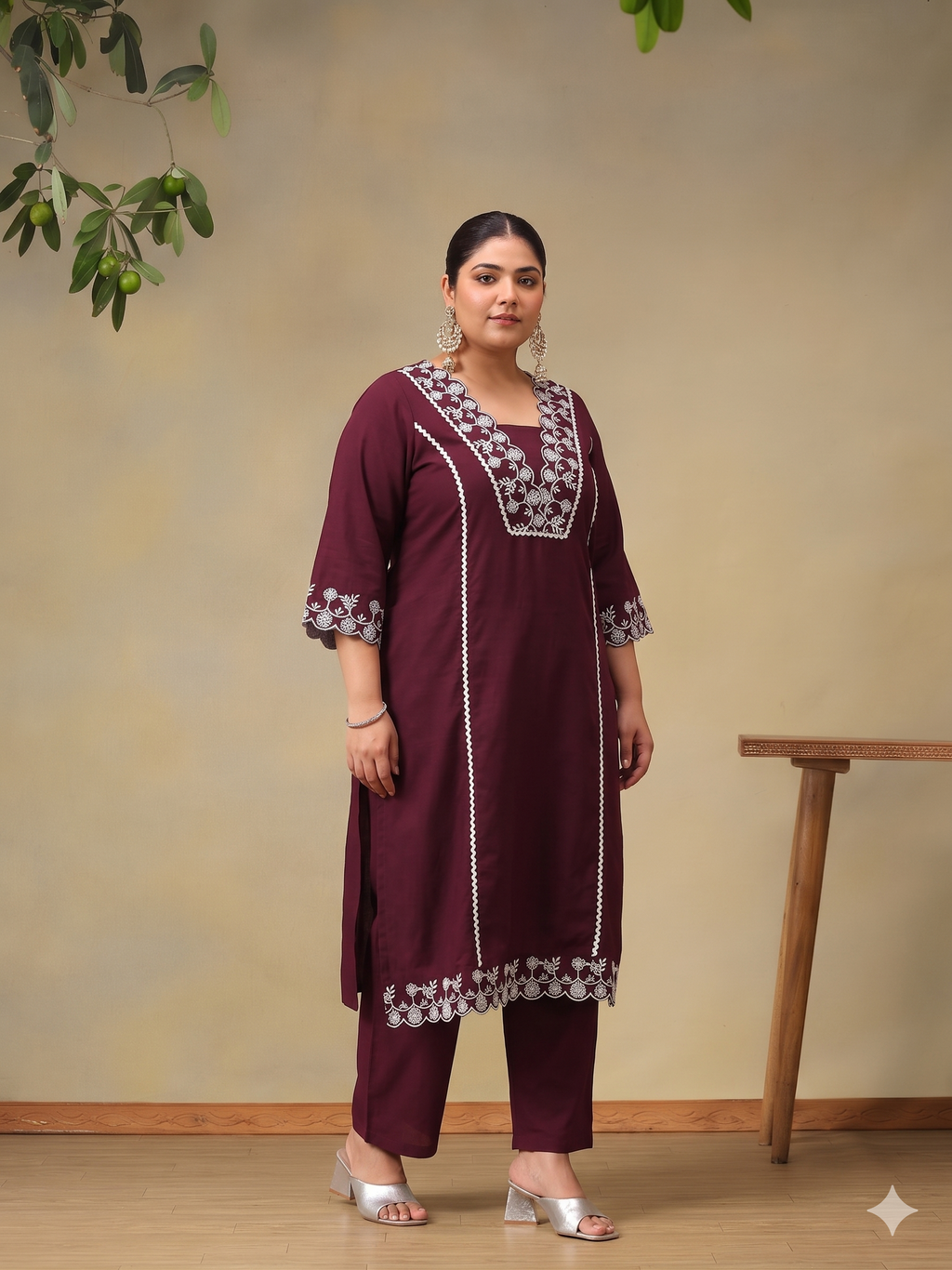 Plus Size Ethnic Motifs Thread Work Pure Cotton Kurta with Trousers