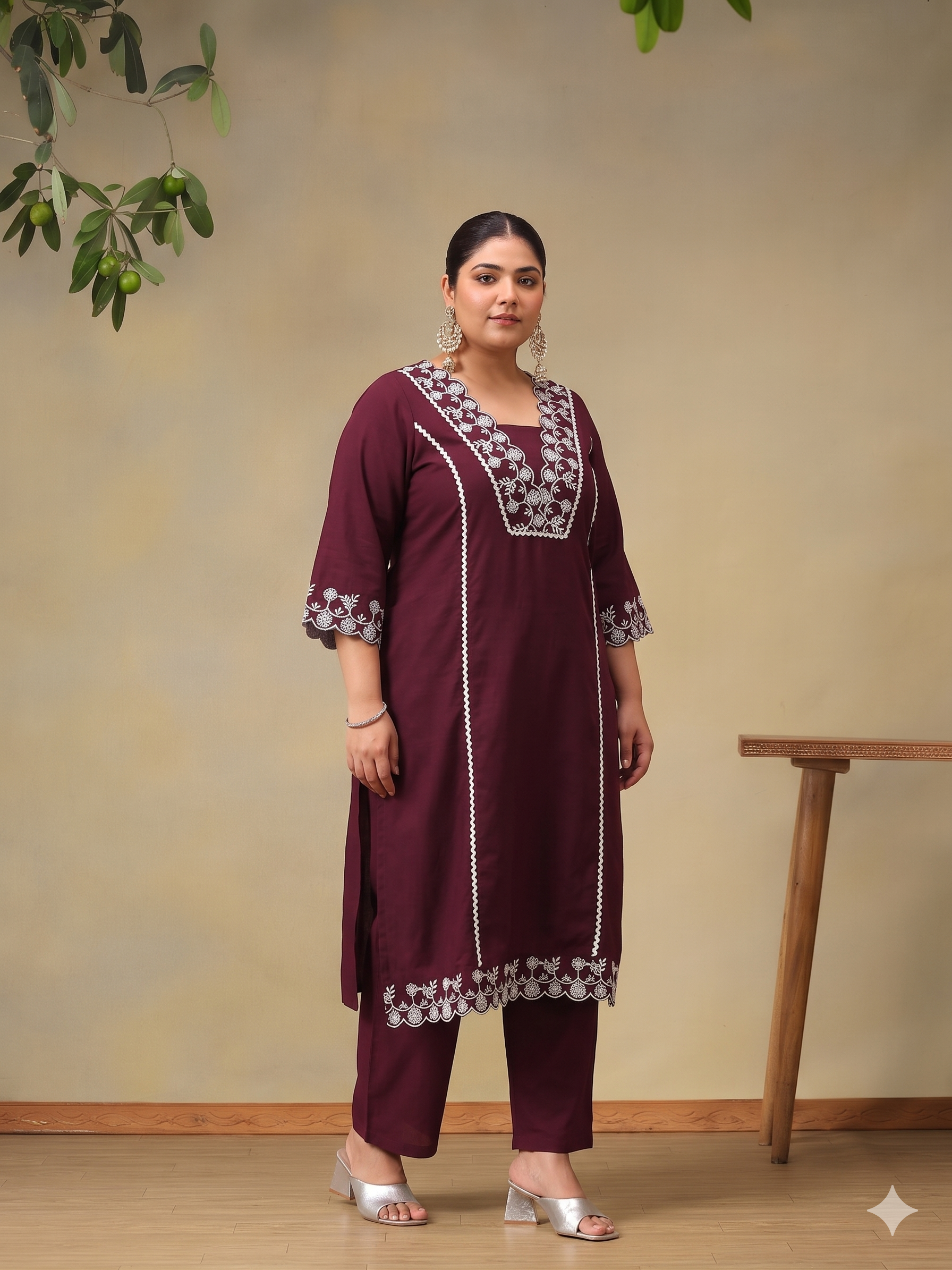 Plus Size Ethnic Motifs Thread Work Pure Cotton Kurta with Trousers