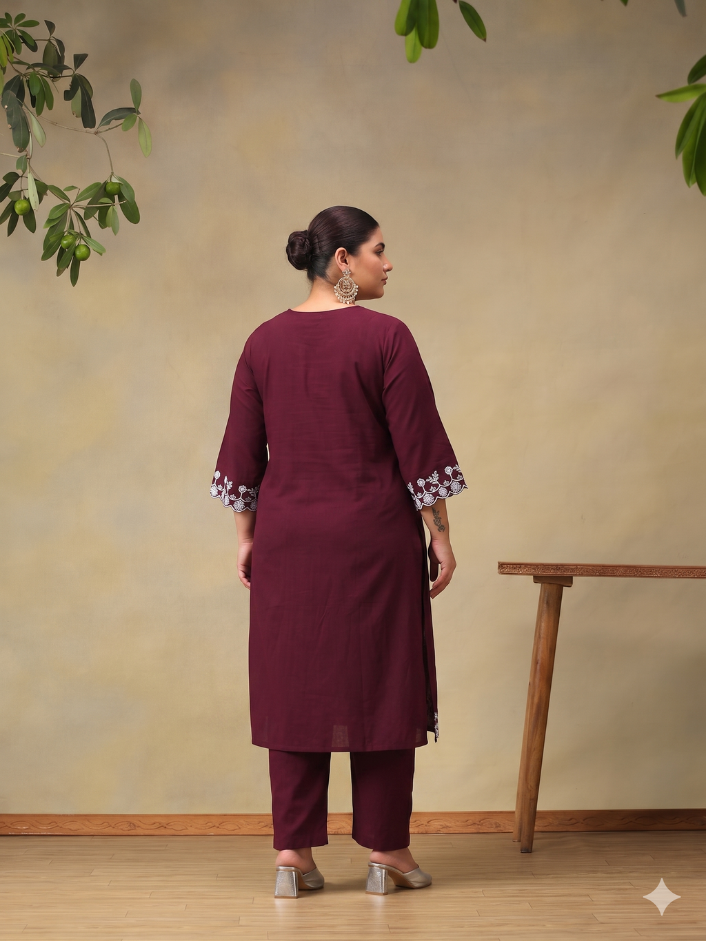 Plus Size Ethnic Motifs Thread Work Pure Cotton Kurta with Trousers
