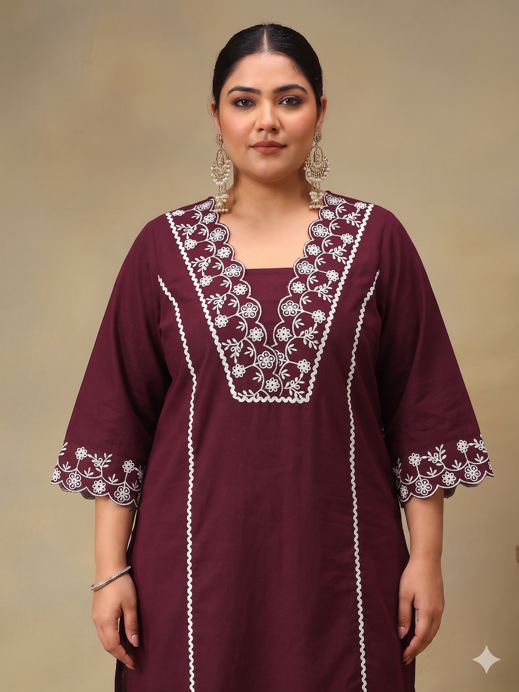 Plus Size Ethnic Motifs Thread Work Pure Cotton Kurta with Trousers