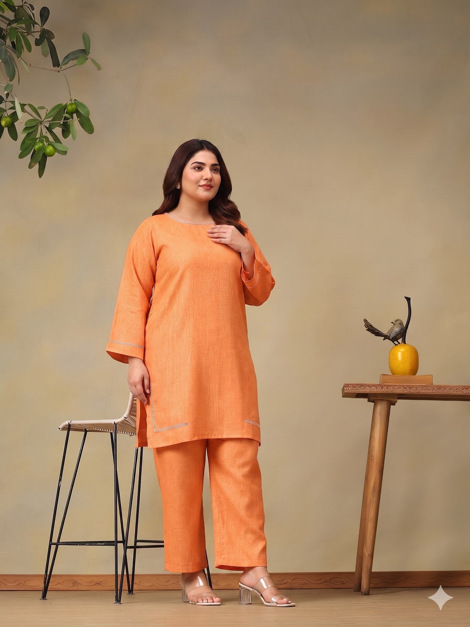 Plus Size Women Regular Thread Work Linen Kurta with Trousers