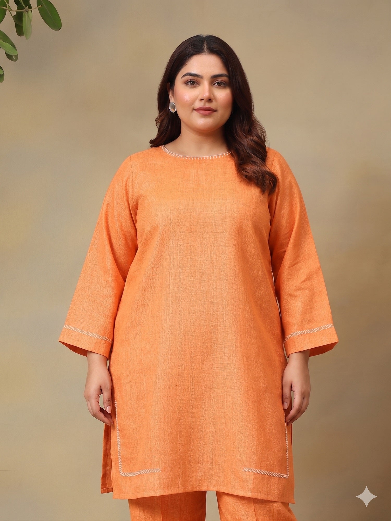Plus Size Women Regular Thread Work Linen Kurta with Trousers