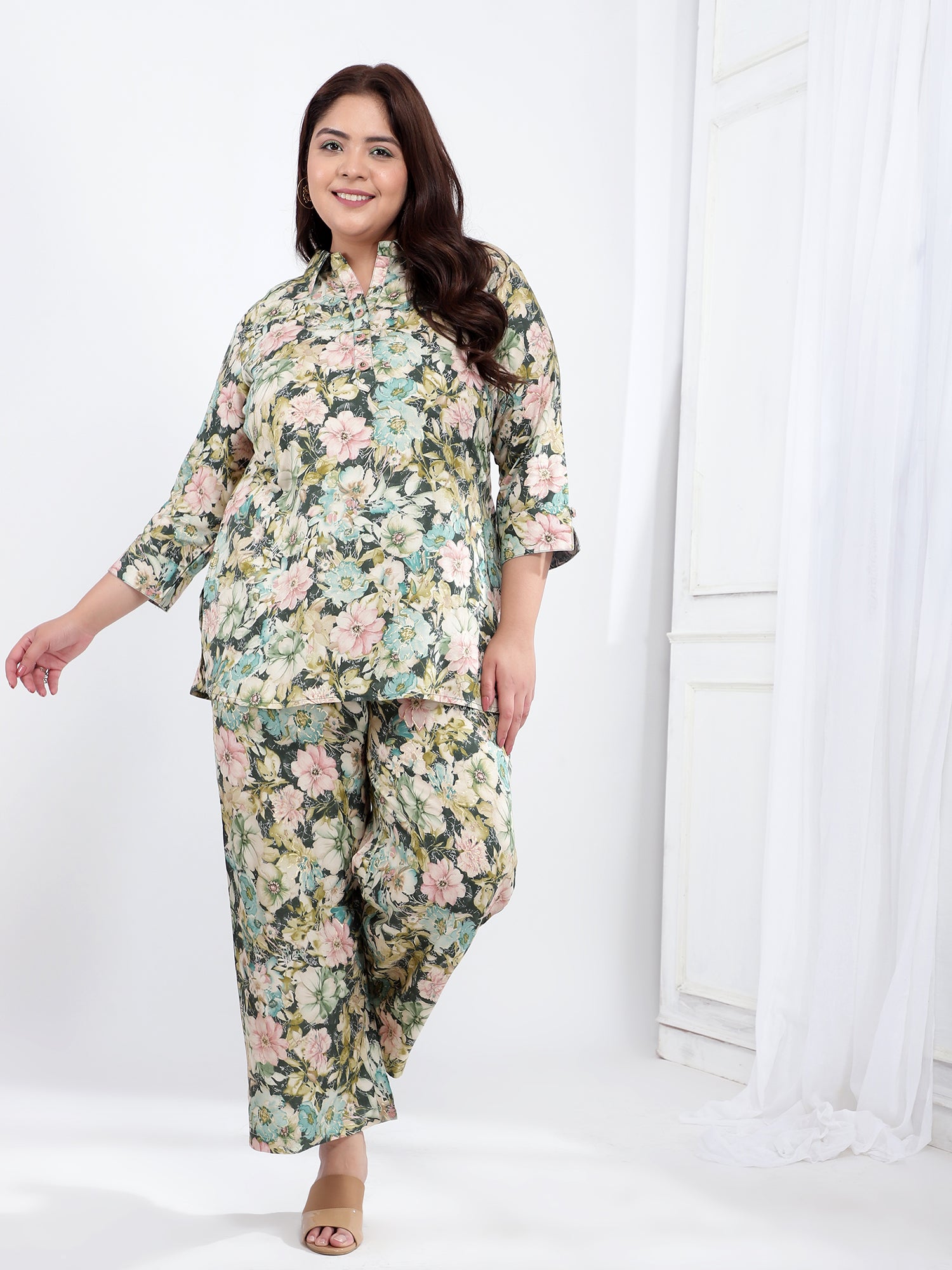 Bani Women Plus Size Floral Printed Tunic with Trouser Co-Ord Set