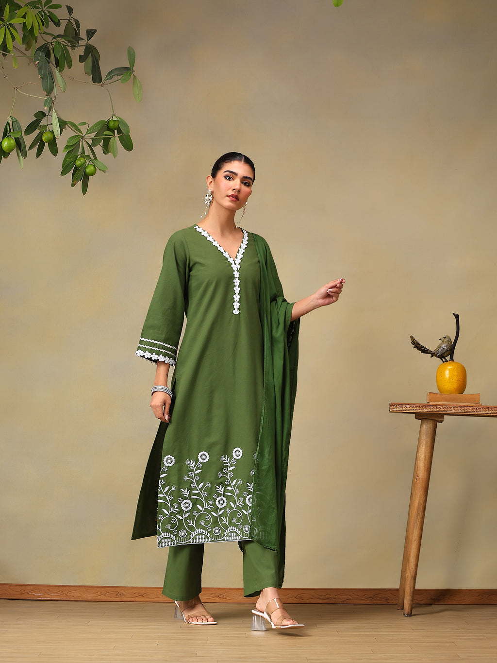 Women Floral Embroidered Regular Pure Cotton Kurta with Palazzos & With Dupatta