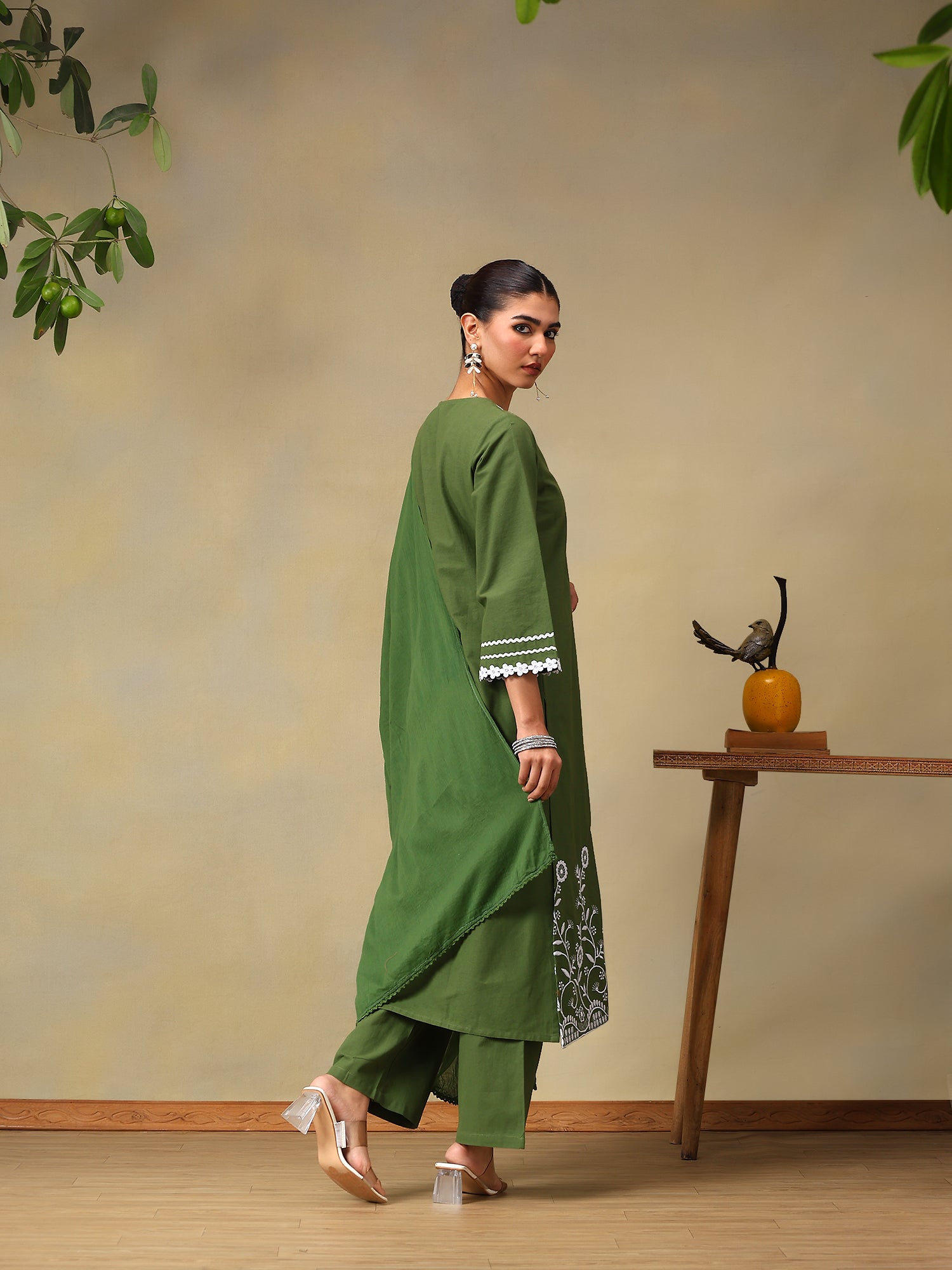 Women Floral Embroidered Regular Pure Cotton Kurta with Palazzos & With Dupatta
