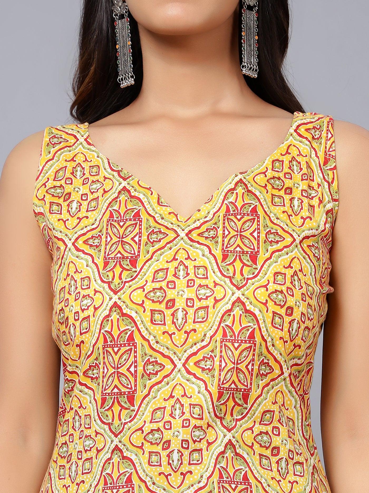 Bani Women Sleeveless Printed Kurti