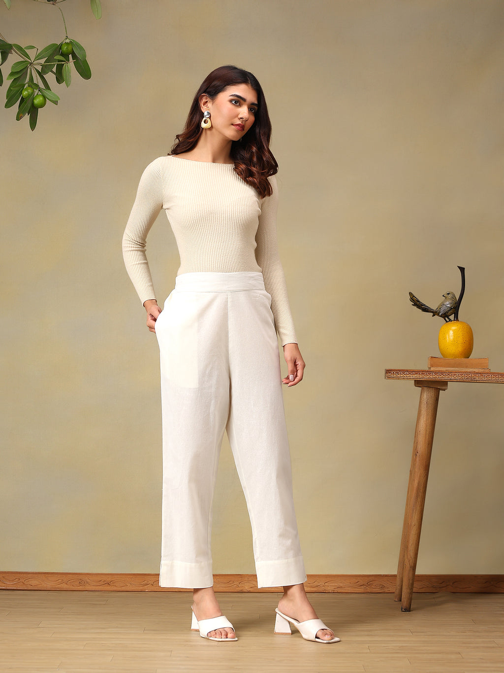 Women's Classic Off White Slit-Hem Straight Fit Trousers