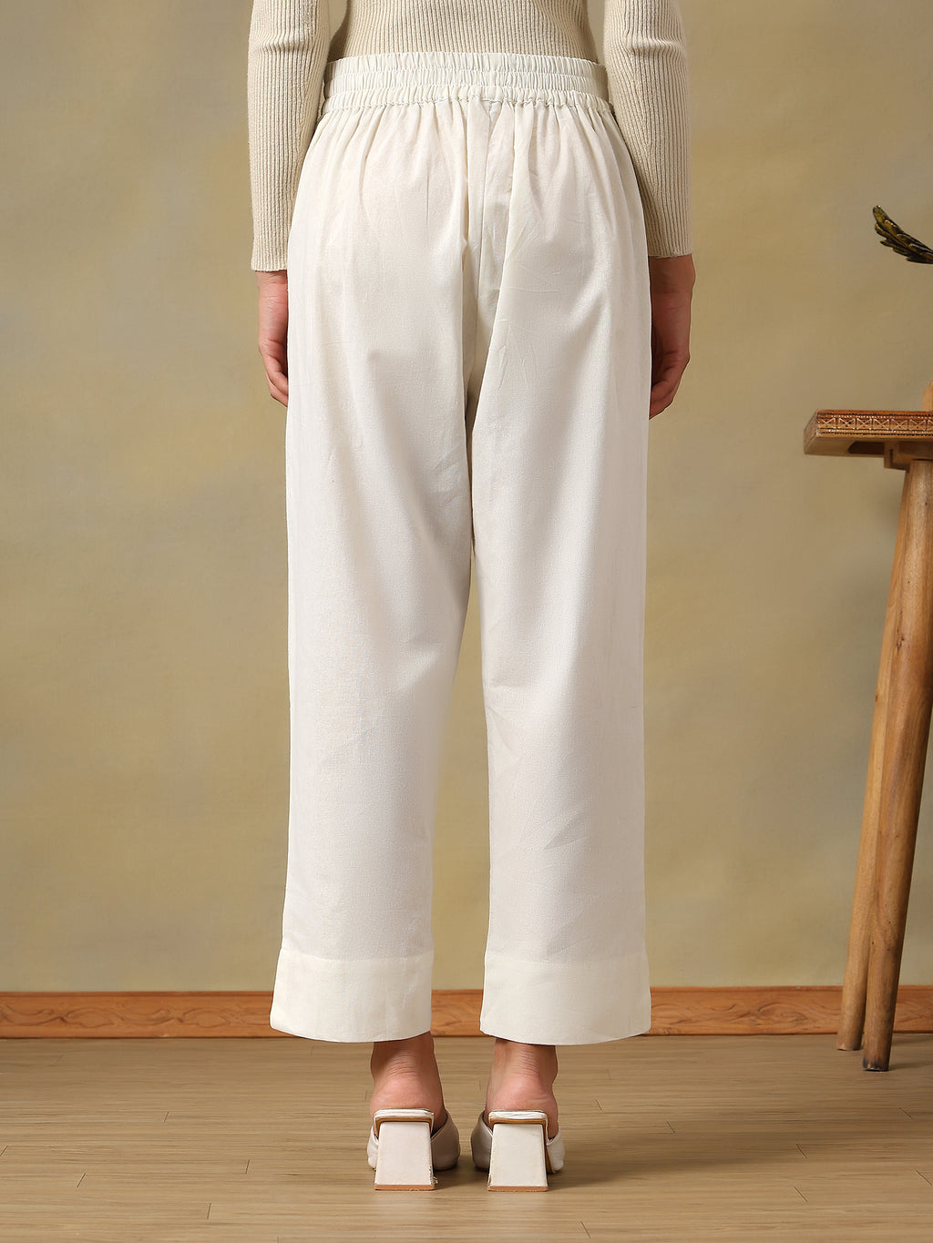 Women's Classic Off White Slit-Hem Straight Fit Trousers
