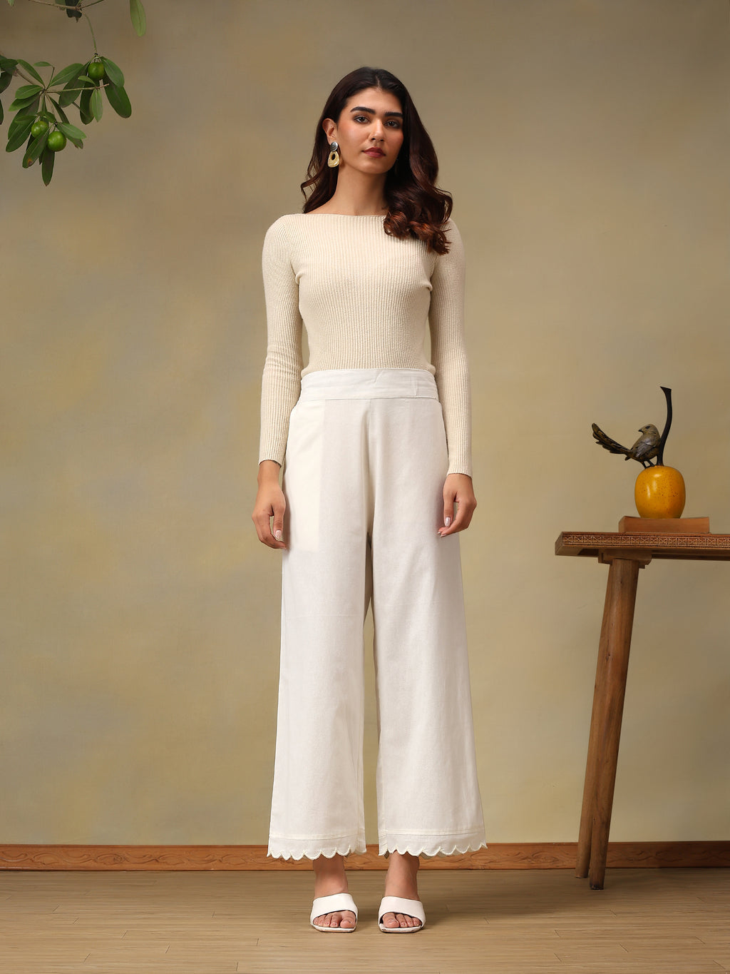 Off White Scalloped-Hem Trousers