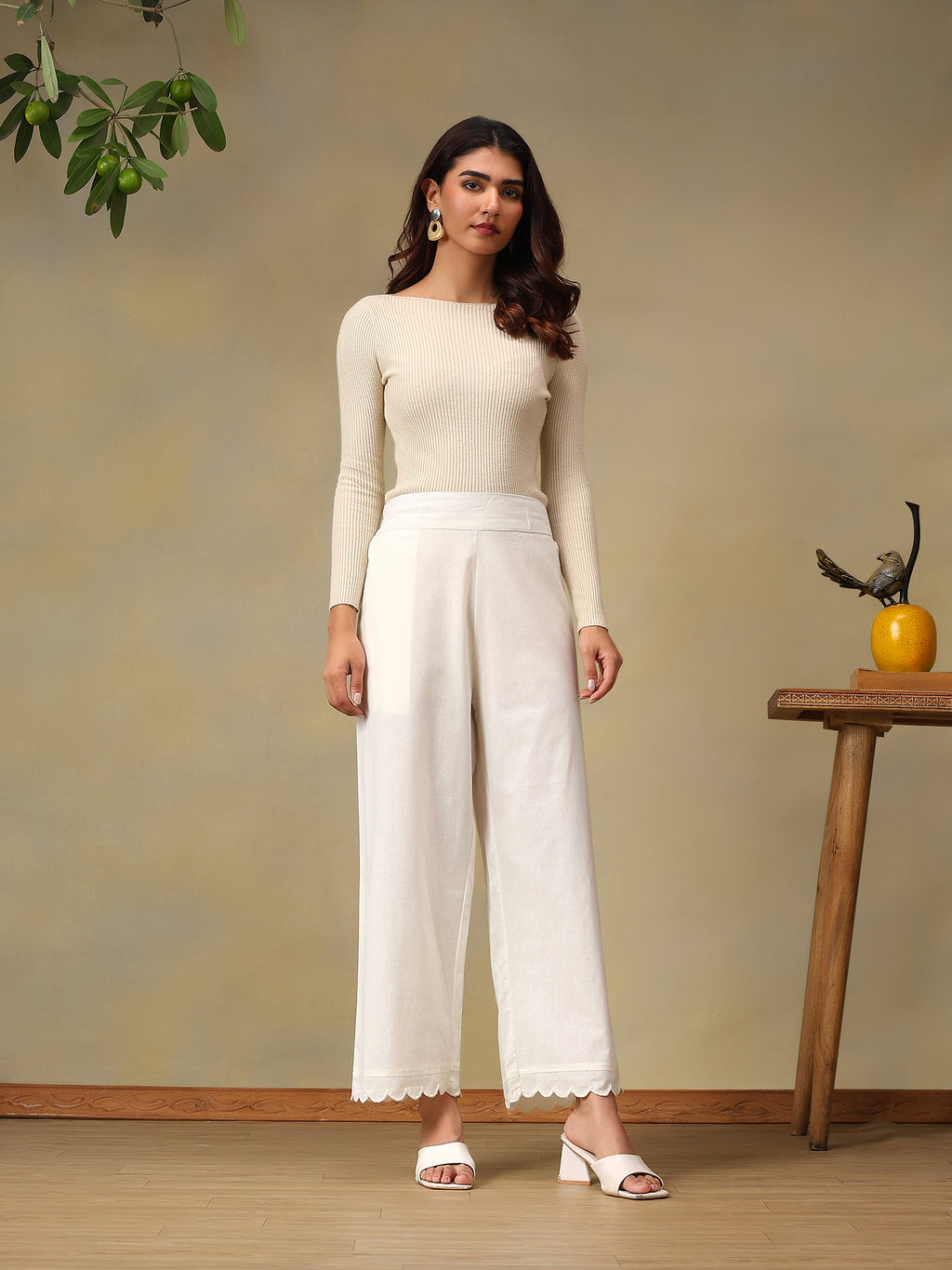Off White Scalloped-Hem Trousers
