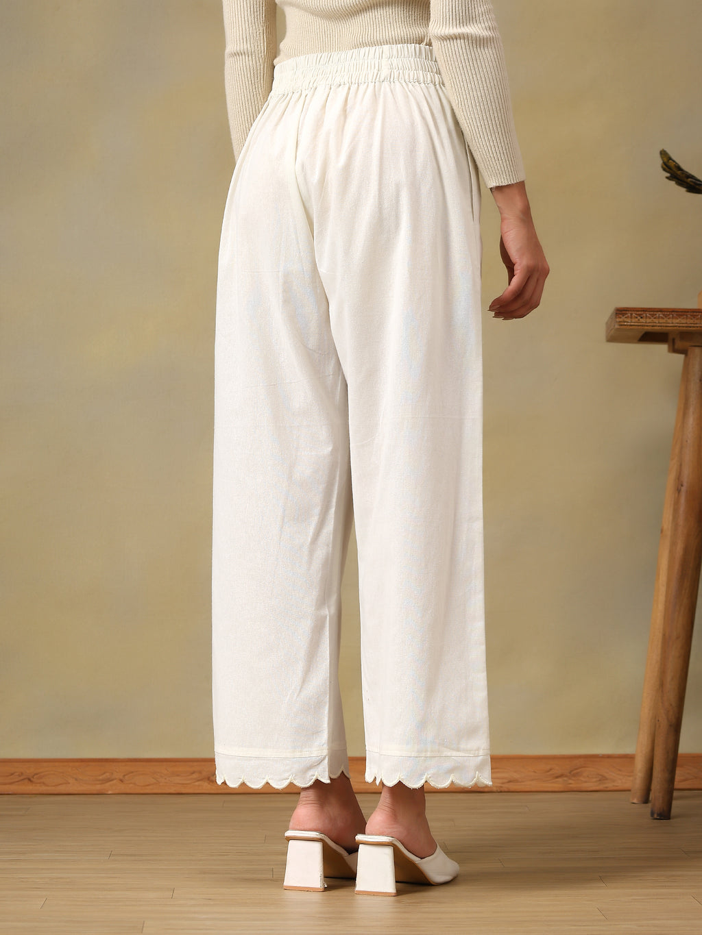 Off White Scalloped-Hem Trousers