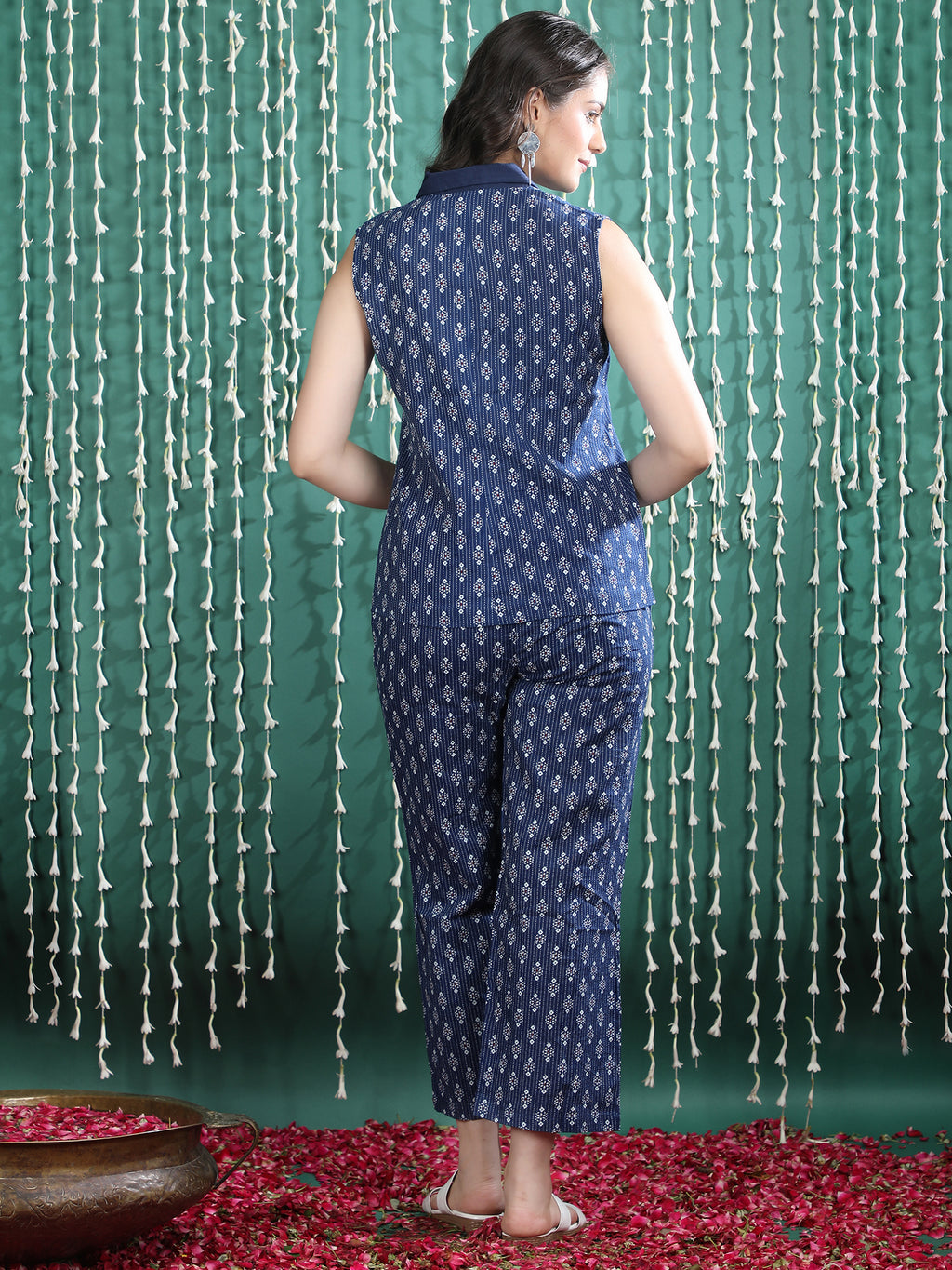 Blue Printed Sleeveless Shirt Collar Co-ord Set